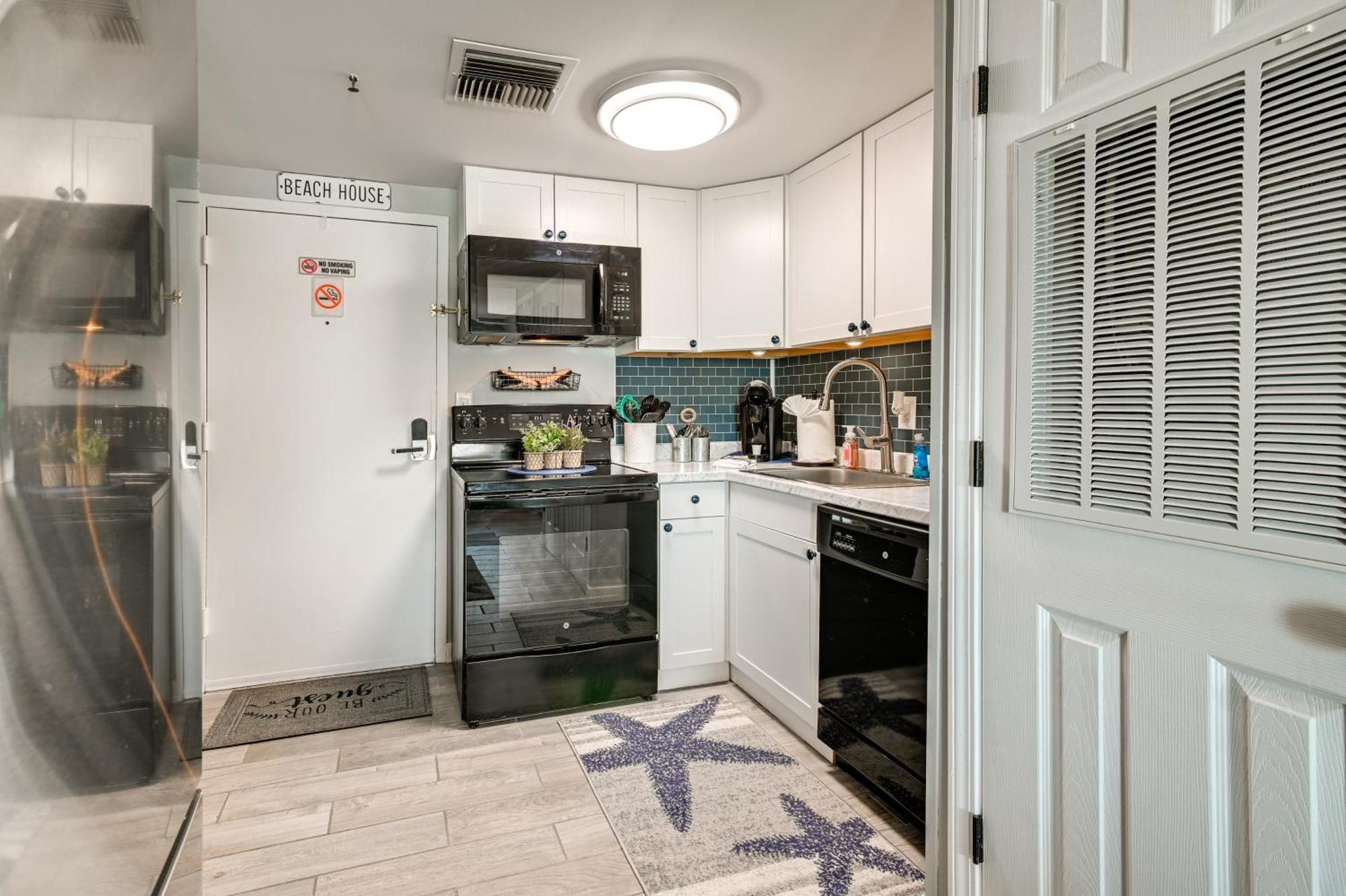 Renovated Oceanfront Resort Condo With Balcony Myrtle Beach Exterior photo